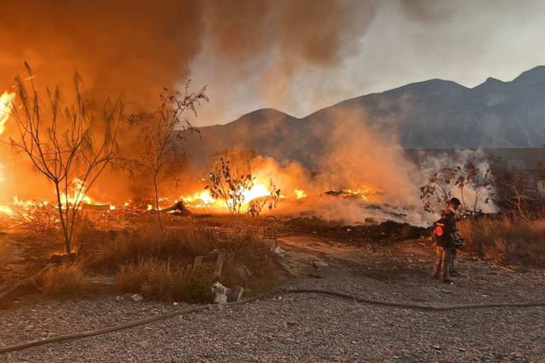 Nuevo León bajo fuego: se registran más de 300 incendios en una sola jornada