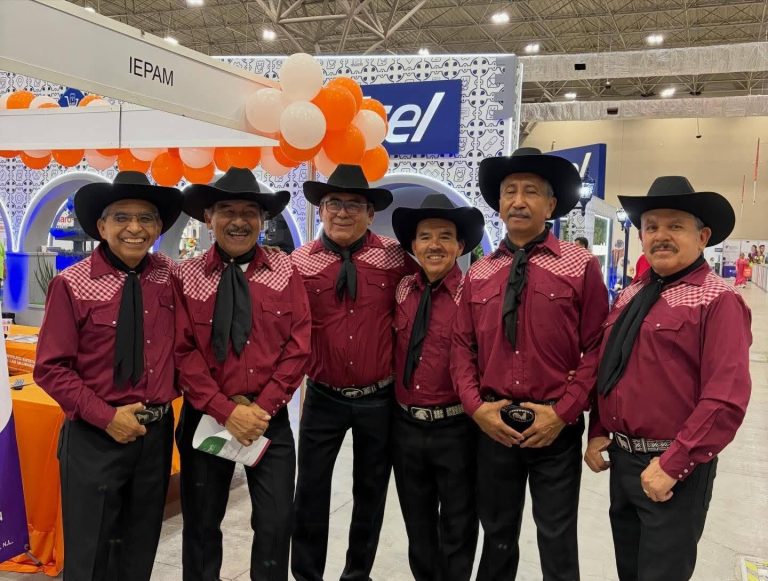El folklore no tiene edad: Grupo “Cerro de la Silla” de INAPAM brilla en el Festival del Adulto Mayor de Monterrey