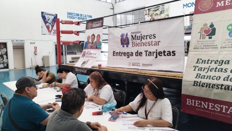 Entrega Gobierno Federal tarjetas a Mujeres y Adultos Mayores de Nuevo León