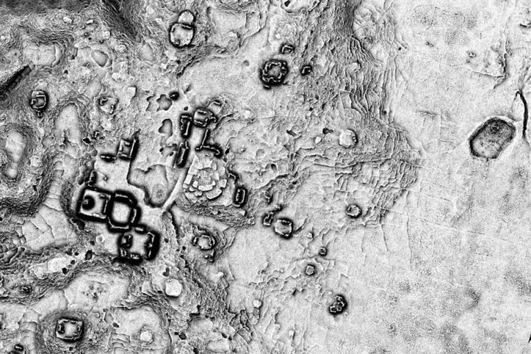 Arqueólogos descubren ciudad maya de más de mil años en la Reserva de la Biosfera de Calakmul