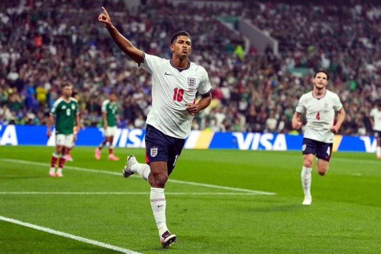 México cae 3-2 ante Inglaterra y se despide de octavos de final